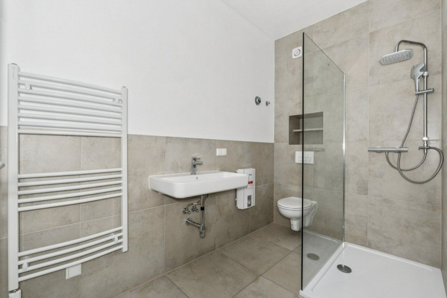 Badezimmer Whg. 3 Mehrfamilienhaus Braunschweig