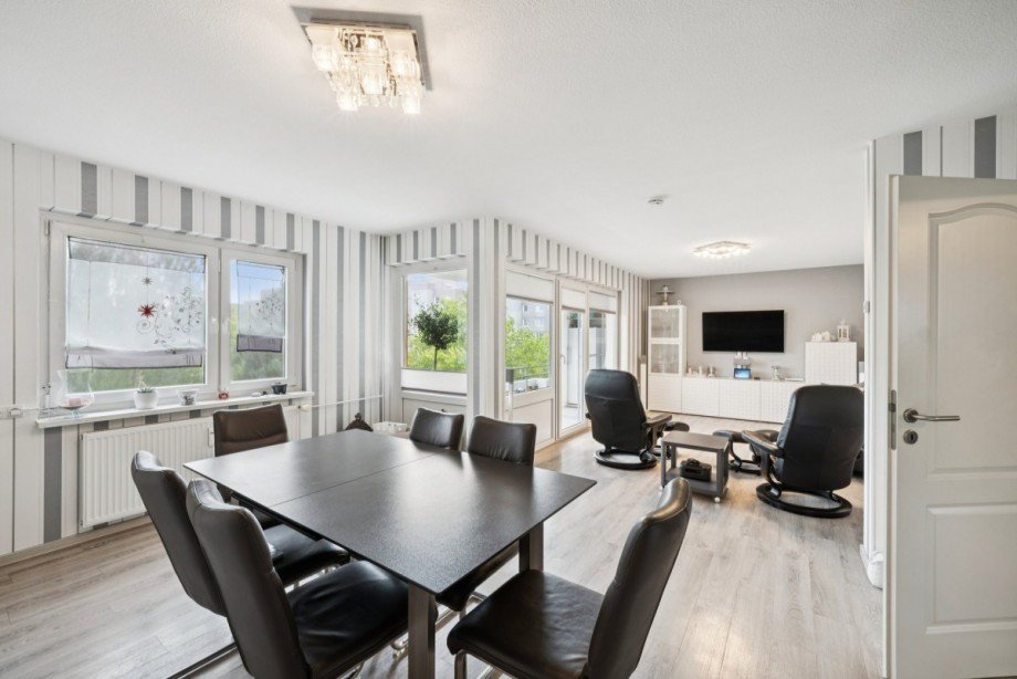 Wohn- und Esszimmer Wohnung Wolfsburg