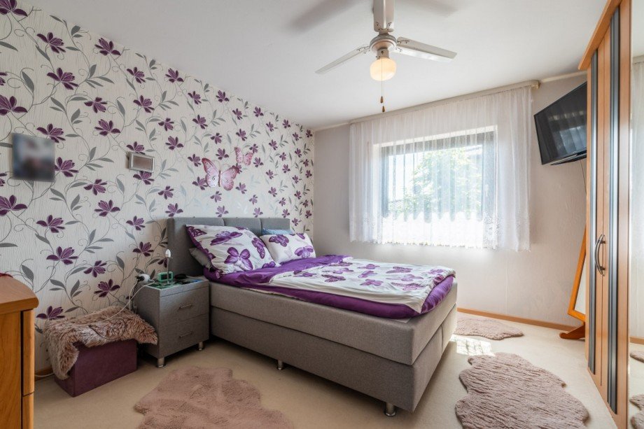Schlafzimmer Einfamilienhaus R�hen