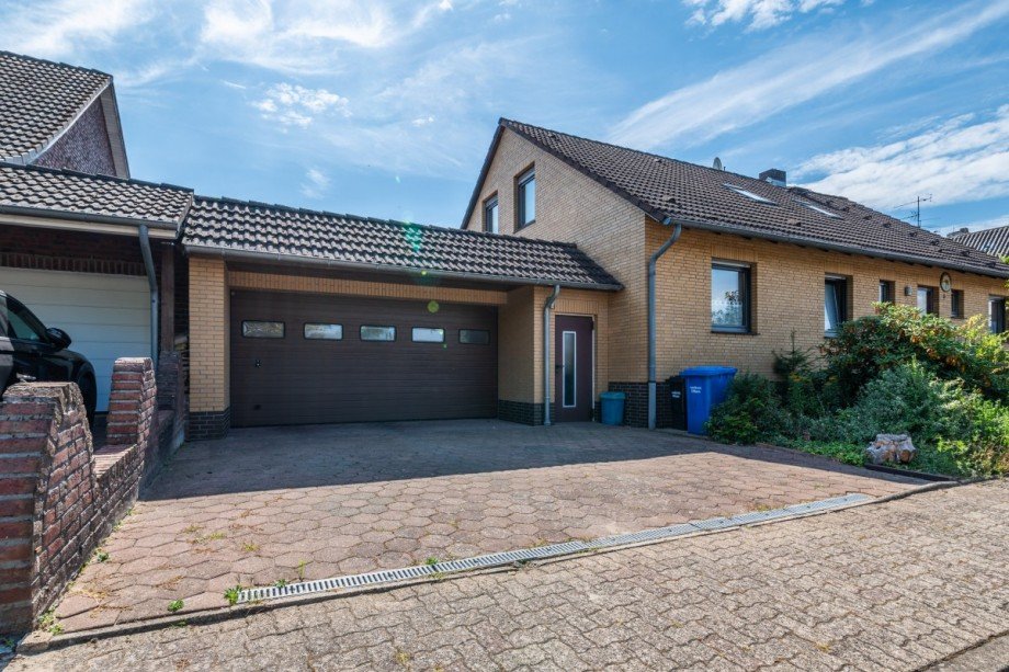 Garage Einfamilienhaus R�hen