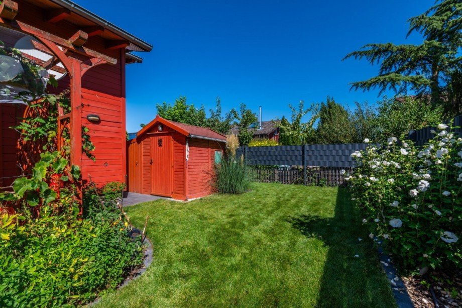 Garten Doppelhaush�lfte Isenb�ttel