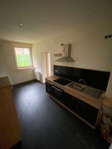 EG rechts K�che Mehrfamilienhaus sucht Handwerker zum Ausbau und m�glicher Top-Rendite bei Vermietung.