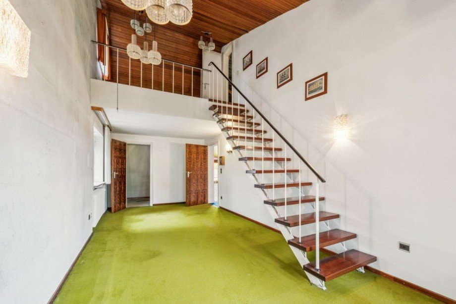Kinderzimmer mit Treppe zum Schlafbereich Einfamilienhaus Braunschweig