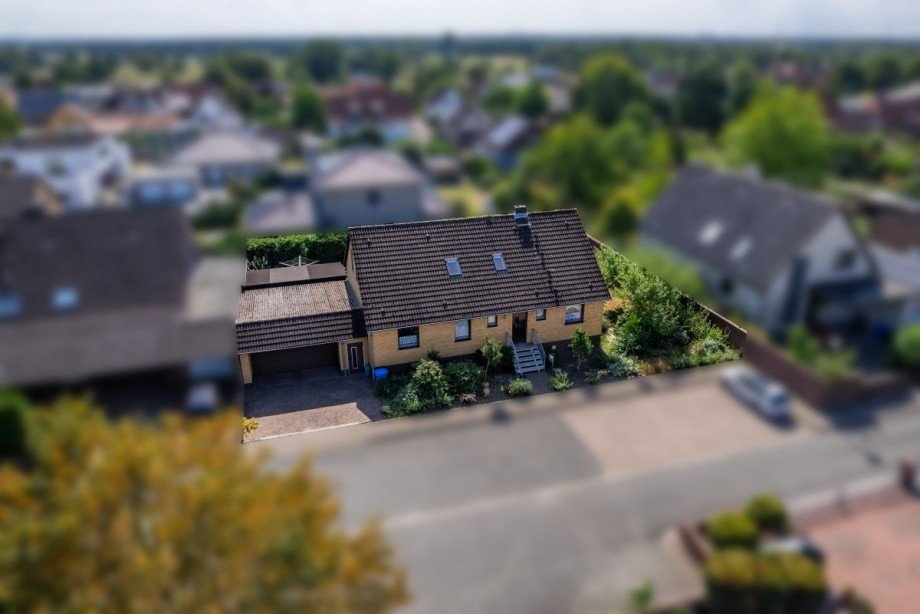 Blick von oben Einfamilienhaus R�hen