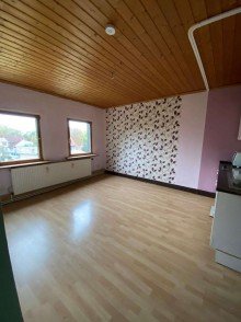Whg OG vorne Wohnzimmer Mehrfamilienhaus sucht Handwerker zum Ausbau und m�glicher Top-Rendite bei Vermietung.