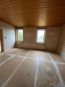 Whg EG links Wohnzimmer Mehrfamilienhaus sucht Handwerker zum Ausbau und m�glicher Top-Rendite bei Vermietung.
