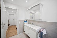 Badezimmer Charmante Erdgeschosswohnung mit Garten und lichtdurchfluteten R�umen.