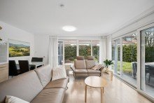 Wohnzimmer Charmante Erdgeschosswohnung mit Garten und lichtdurchfluteten R�umen.